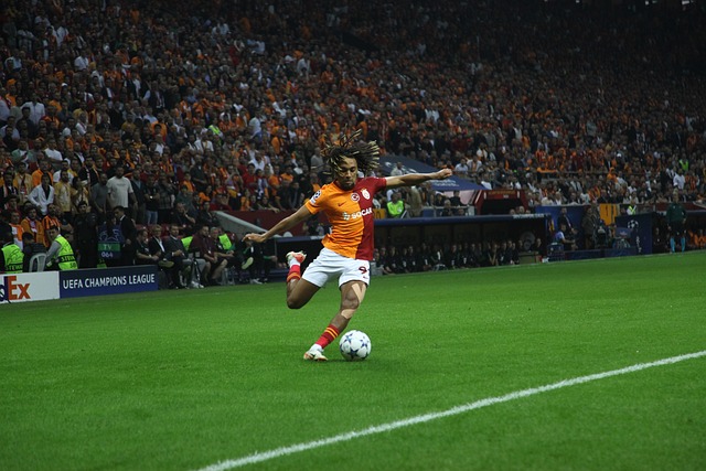 决赛首回合 决赛首回合